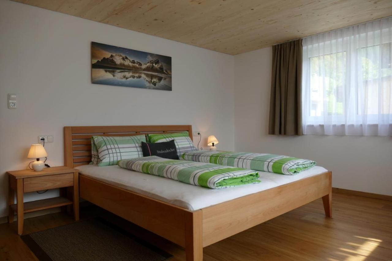 Alpenbauernhaus Konzett Schruns Zimmer foto